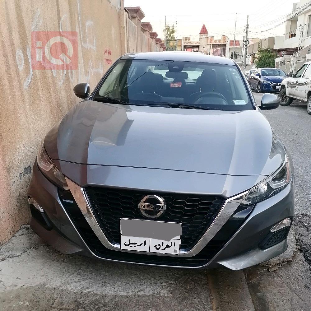 نیسان ئەلتیما